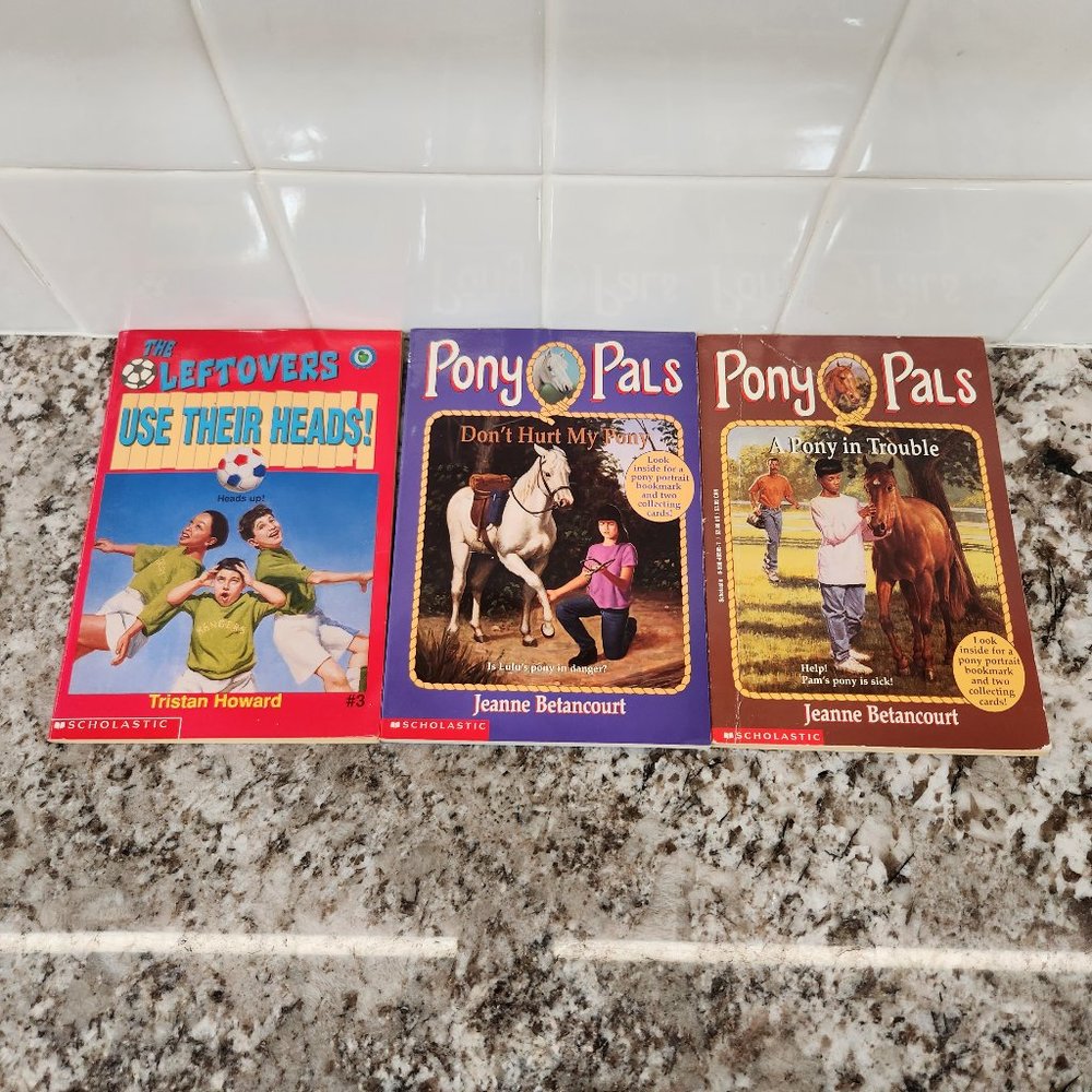 3 books for early readers - Pony Pals #3 and #10 and The Leftovers #3